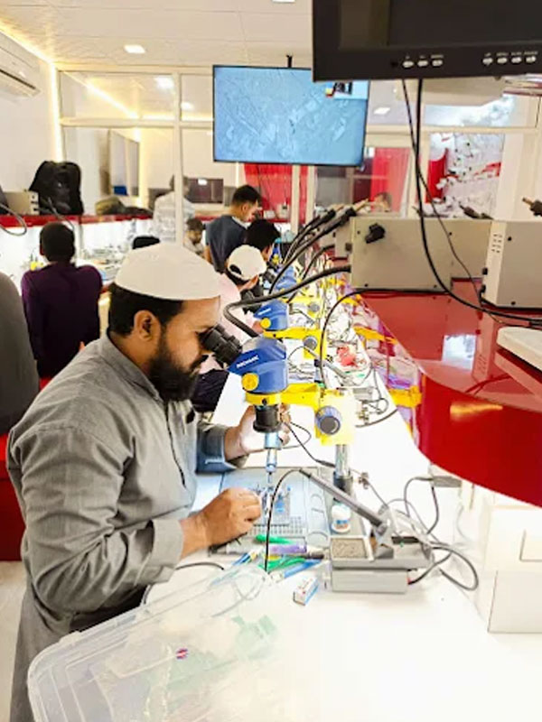 Chip Level Mobile Repairing Institute New varanasi