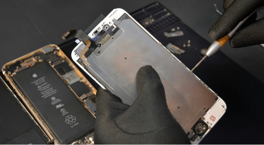 Chip Level Mobile Repairing Institute GTB Nager Delhi
